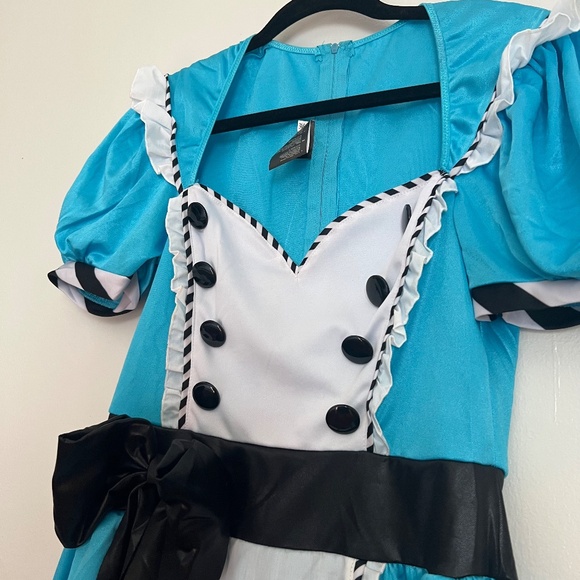 Leg Avenue “Charming Alice” Alice in Wonderland Costume M/L w/Headband Halloween - Picture 3 of 11